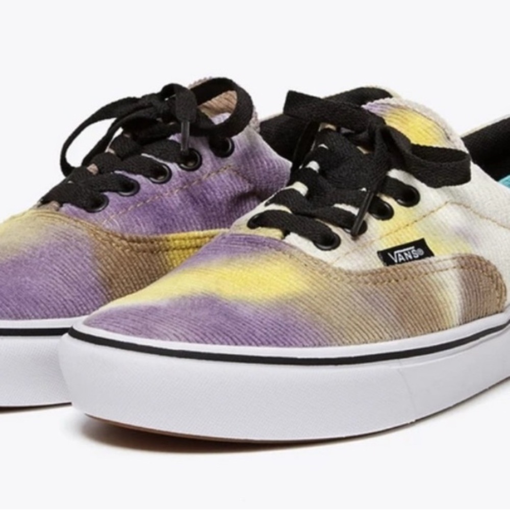 Vans Women’s Tie-Dye Comfycush Era  5.5